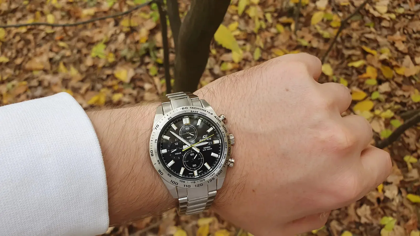 edifice-efr-574d-1av-review-6